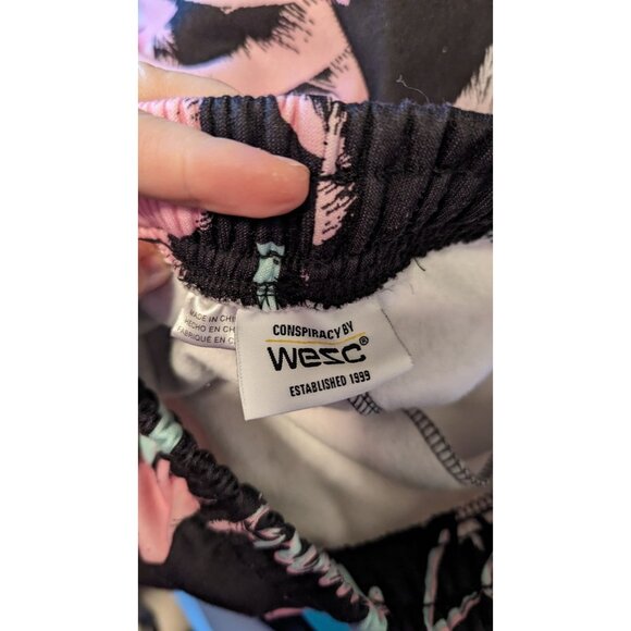 Wesc Paradise Piped jogger Elastic Waist Mens pants beach, vacation - Picture 6 of 6